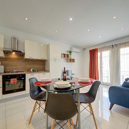 Sapphire Court 2 Bedroom Apartments By Shortletsmalta 斯利马 外观 照片