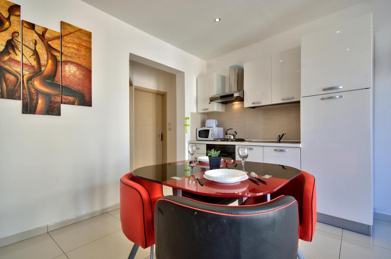 Sapphire Court 2 Bedroom Apartments By Shortletsmalta 斯利马 外观 照片