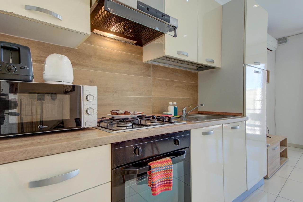 Sapphire Court 2 Bedroom Apartments By Shortletsmalta 斯利马 外观 照片