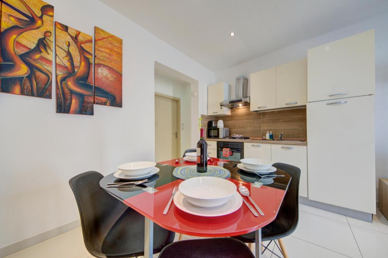 Sapphire Court 2 Bedroom Apartments By Shortletsmalta 斯利马 外观 照片