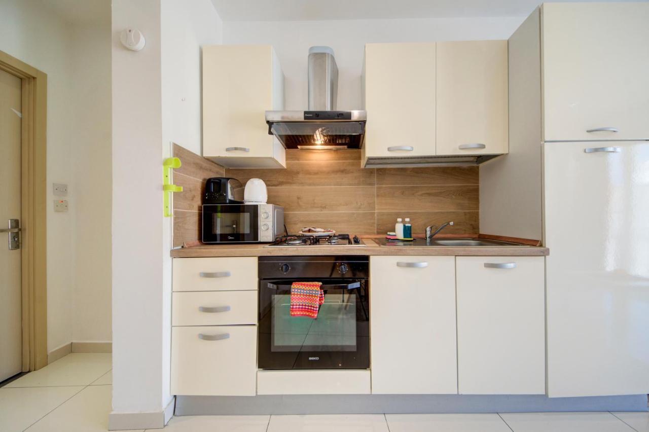 Sapphire Court 2 Bedroom Apartments By Shortletsmalta 斯利马 外观 照片