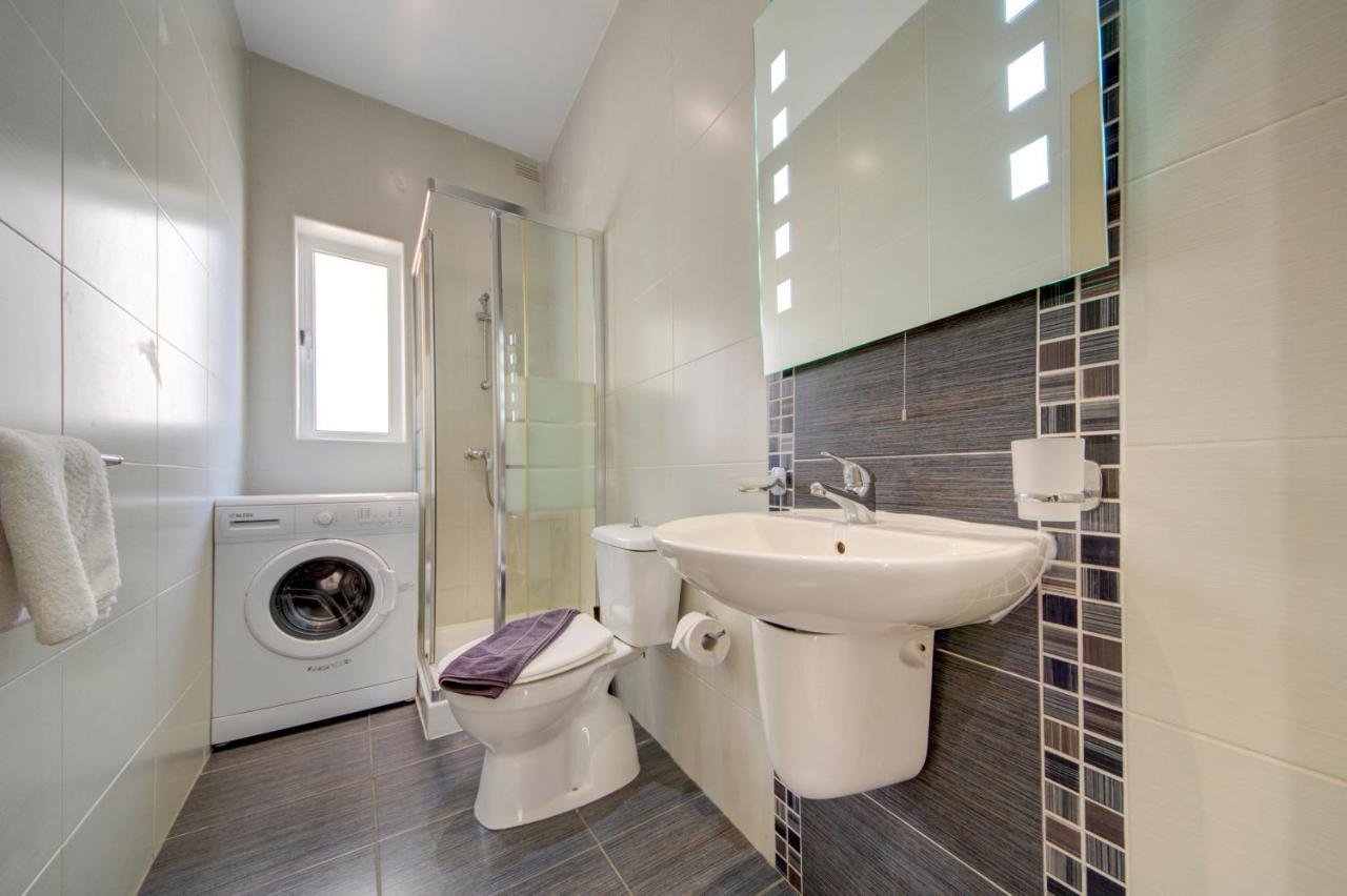 Sapphire Court 2 Bedroom Apartments By Shortletsmalta 斯利马 外观 照片
